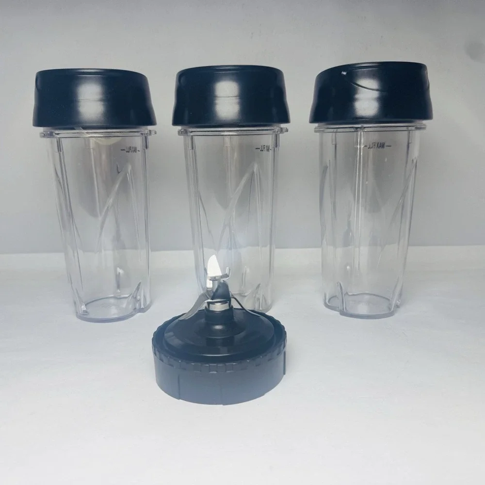3 Ninja 16 oz Single Serve Blender Cups with 3 Drinking Lids & Blender Lid Blade